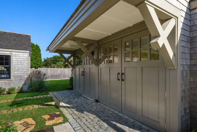 $10,195,000 | 8 Austin Farm Drive, Nantucket, MA 02554