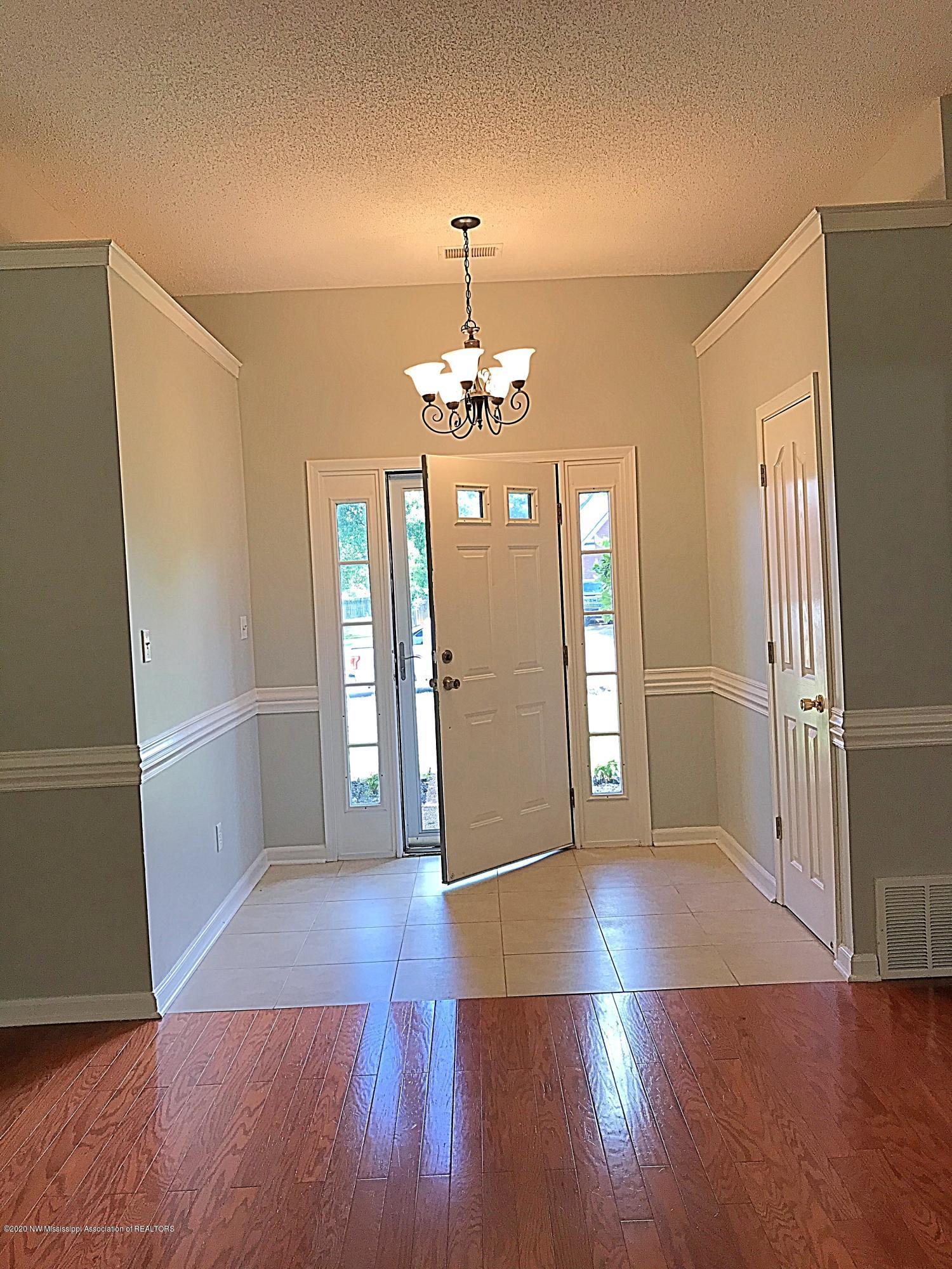 2325 Heather Ridge Southaven, MS 38672 - Photo 9 of 27 3D88BF86-BEB7-4242-B7A7-B7CEF8BDA5AC