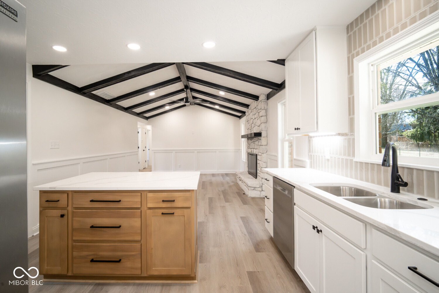 700 Ridge Road Greenwood, IN 46142 - Photo 20 of 32