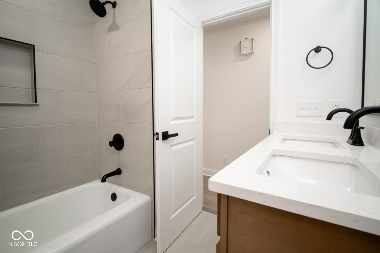 700 Ridge Road Greenwood, IN 46142 - Photo 6 of 32