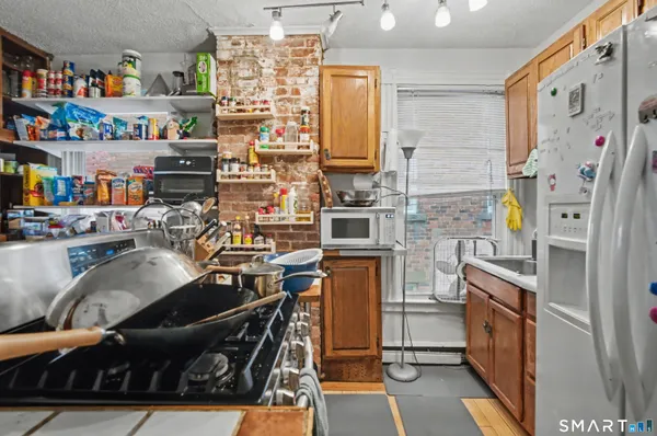$799,000 | 219 Dwight Street, New Haven, CT 06511