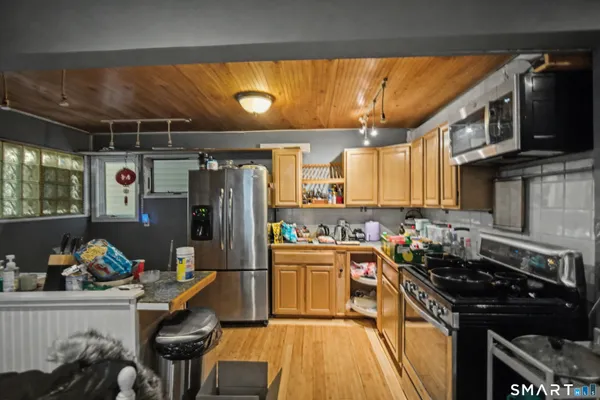 $799,000 | 219 Dwight Street, New Haven, CT 06511