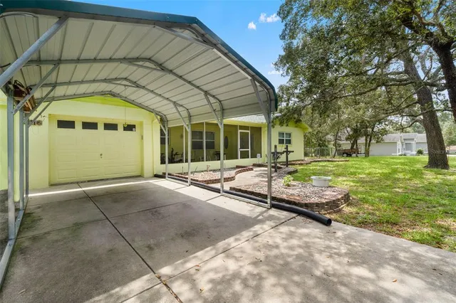 $255,000 | 9116 Manetta Road, Weeki Wachee, FL 34613