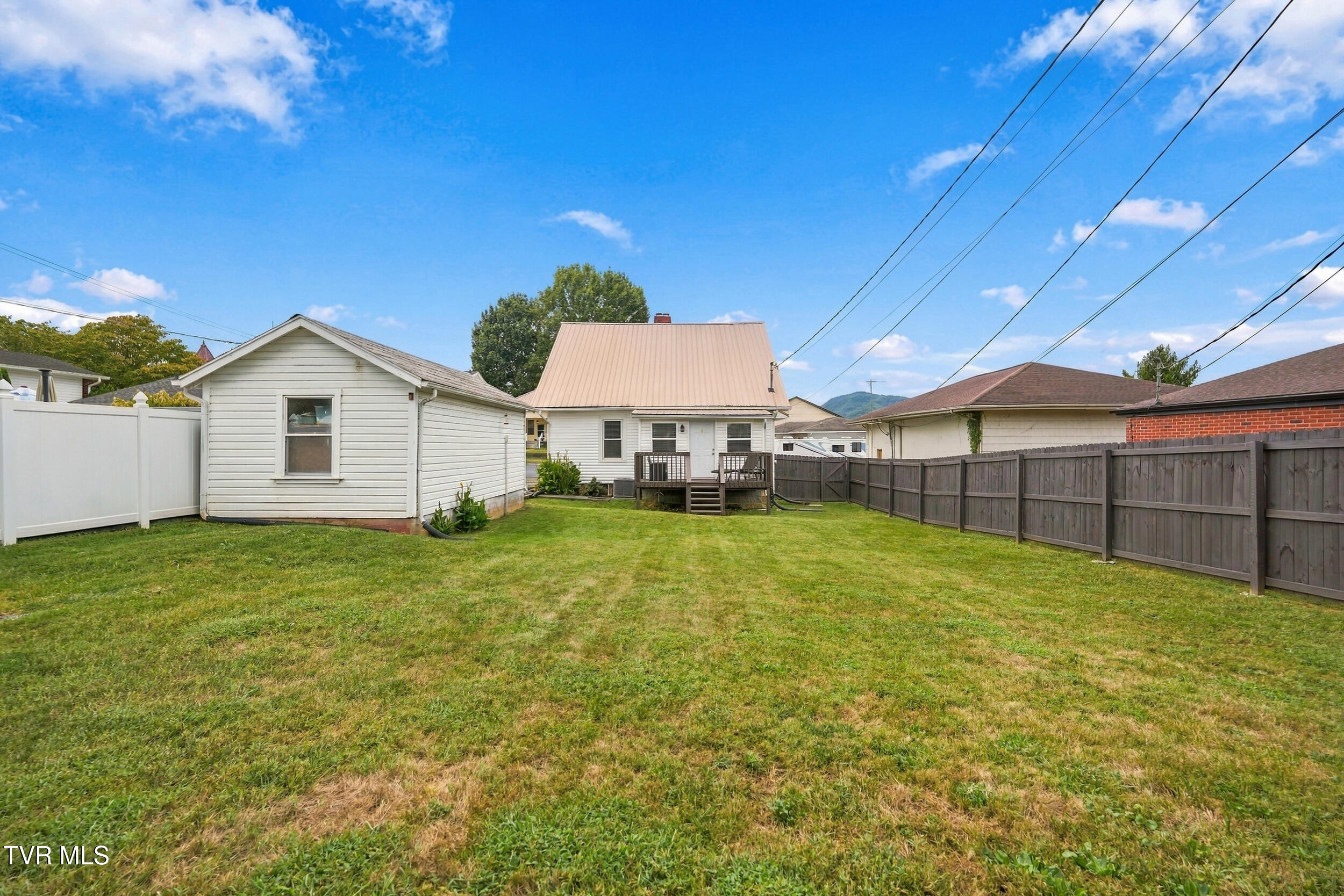 209 1st Street Erwin, TN 37650 - Photo 41 of 52 41_209 1st st-02
