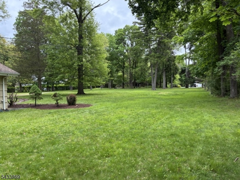 19 Crescent Road Wayne, NJ 07470 - Photo 25 of 26