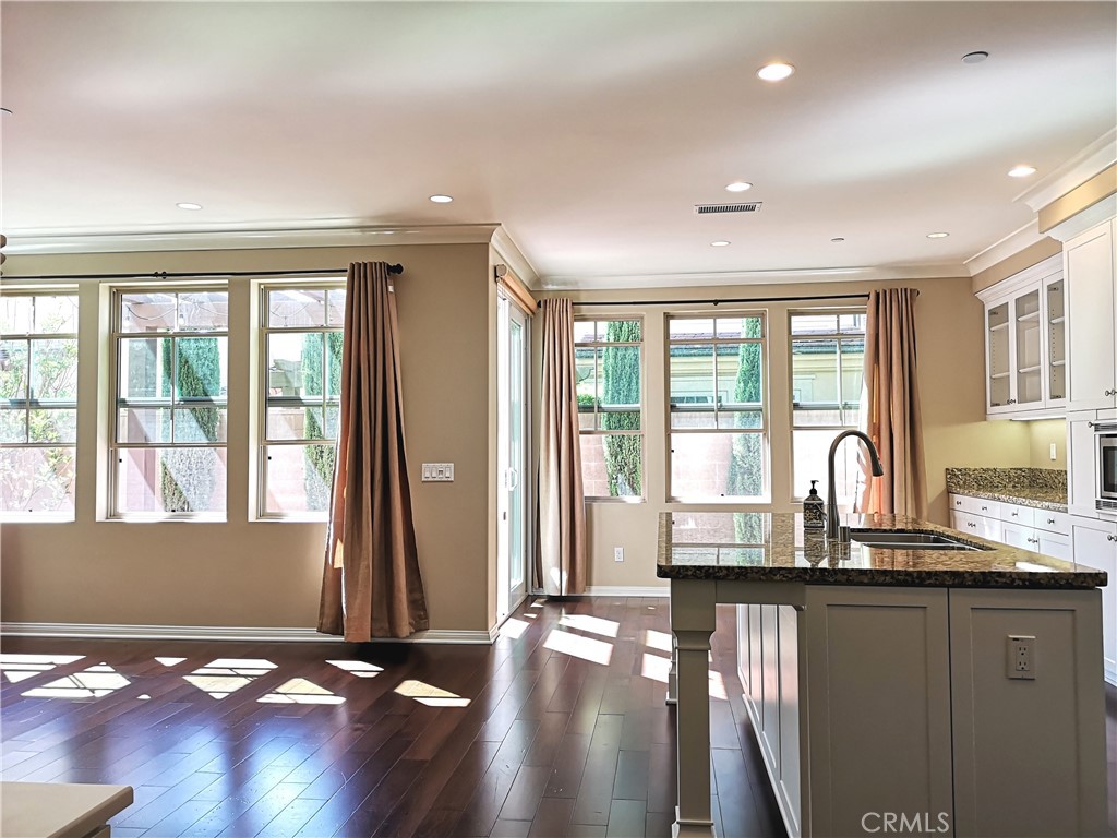 106 Pendant Irvine, CA 92620 - Photo 9 of 19