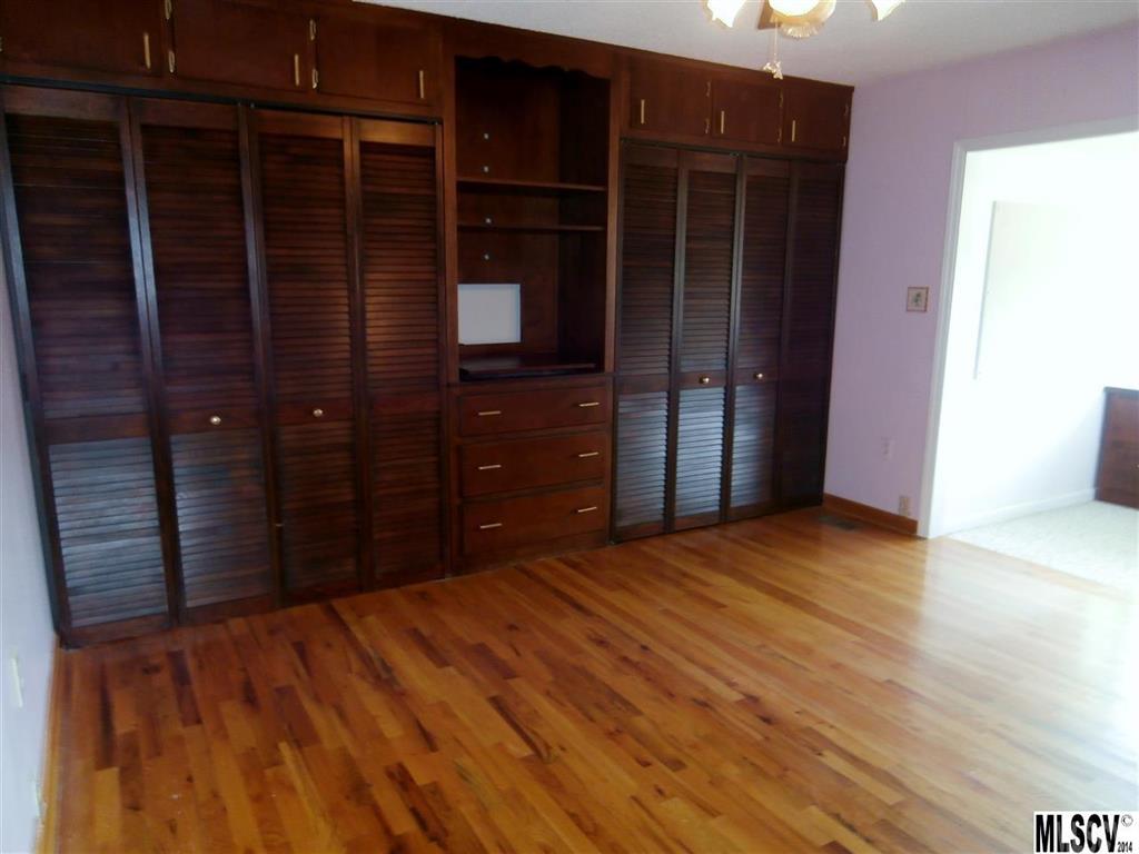 4295 Lower Cedar Valley Road Hudson, NC 28638 - Photo 5 of 25 Gallery Image 5