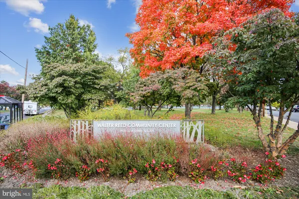 $2,700 | 2600 16th Street South, Unit 696, Arlington, VA 22204