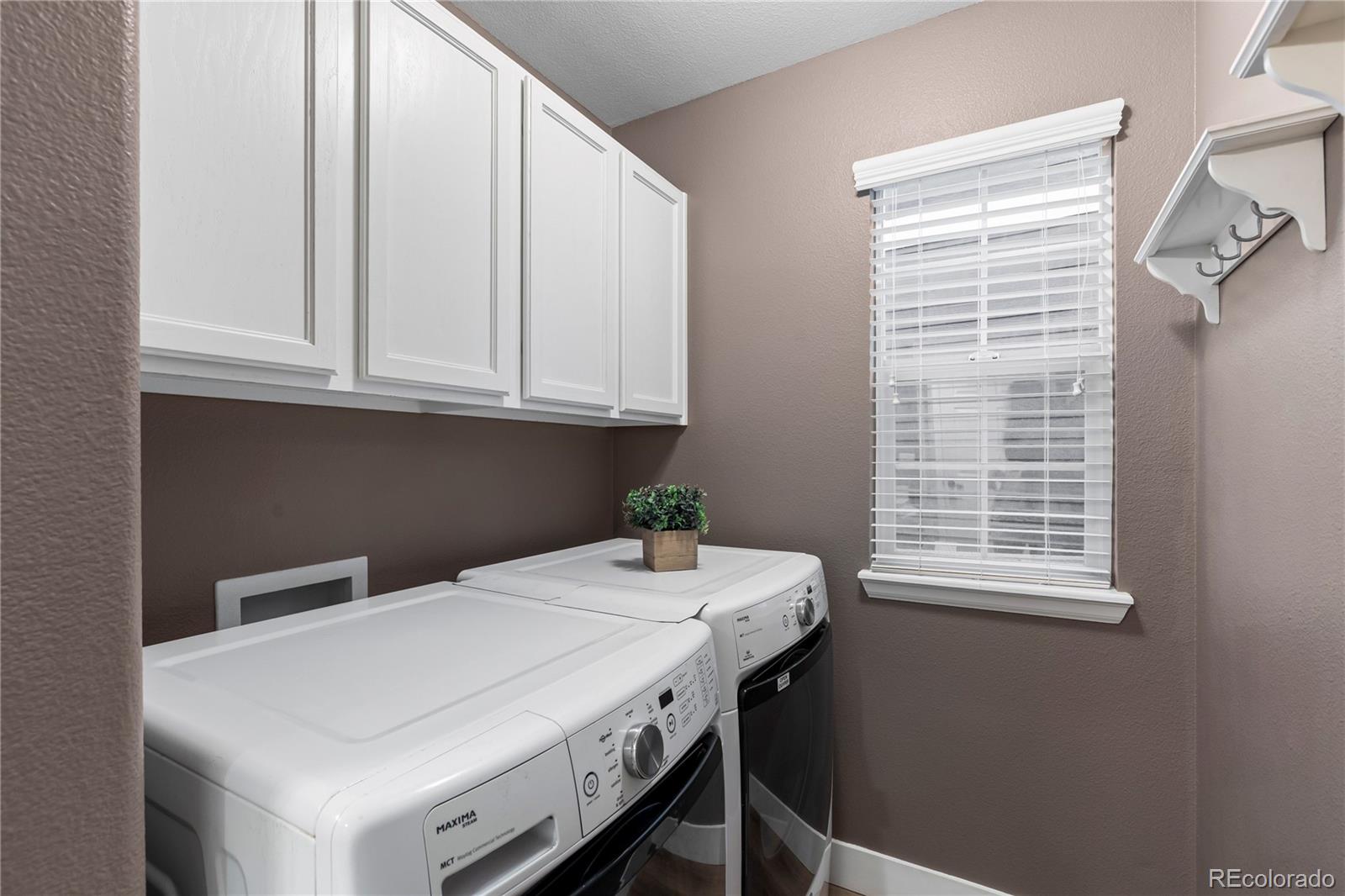 10250 South Rotherwood Circle Highlands Ranch, CO 80130 - Photo 32 of 48