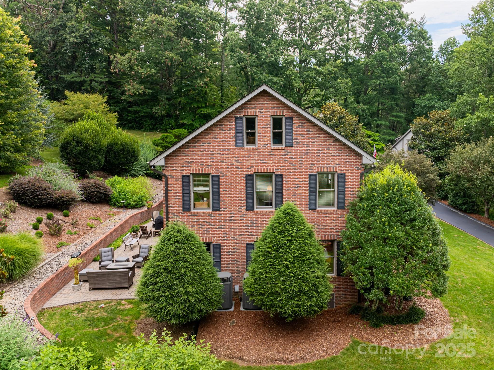 91 Carter Cove Road Asheville, NC 28804 - Photo 7 of 48