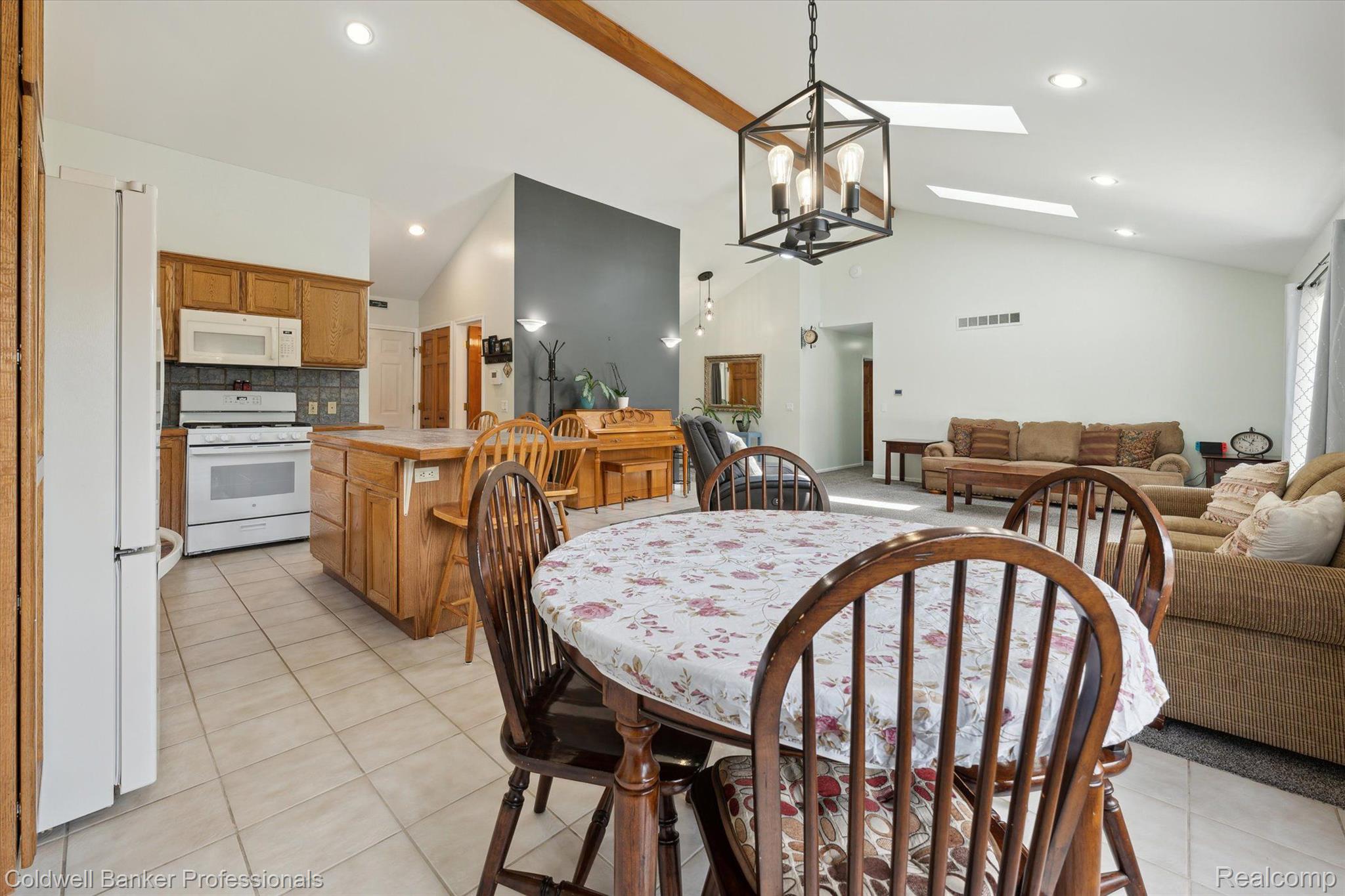 11247 West Pierson Road Flushing, MI 48433 - Photo 10 of 58 Gallery Image 10