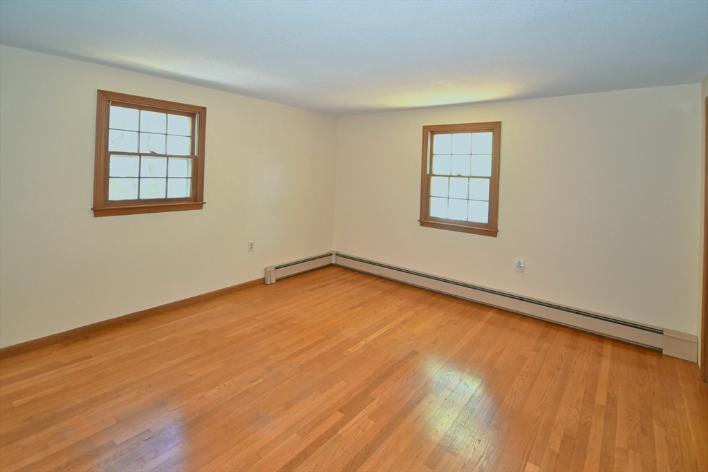 4 Applecrest Road Andover, MA 01810 - Photo 12 of 32