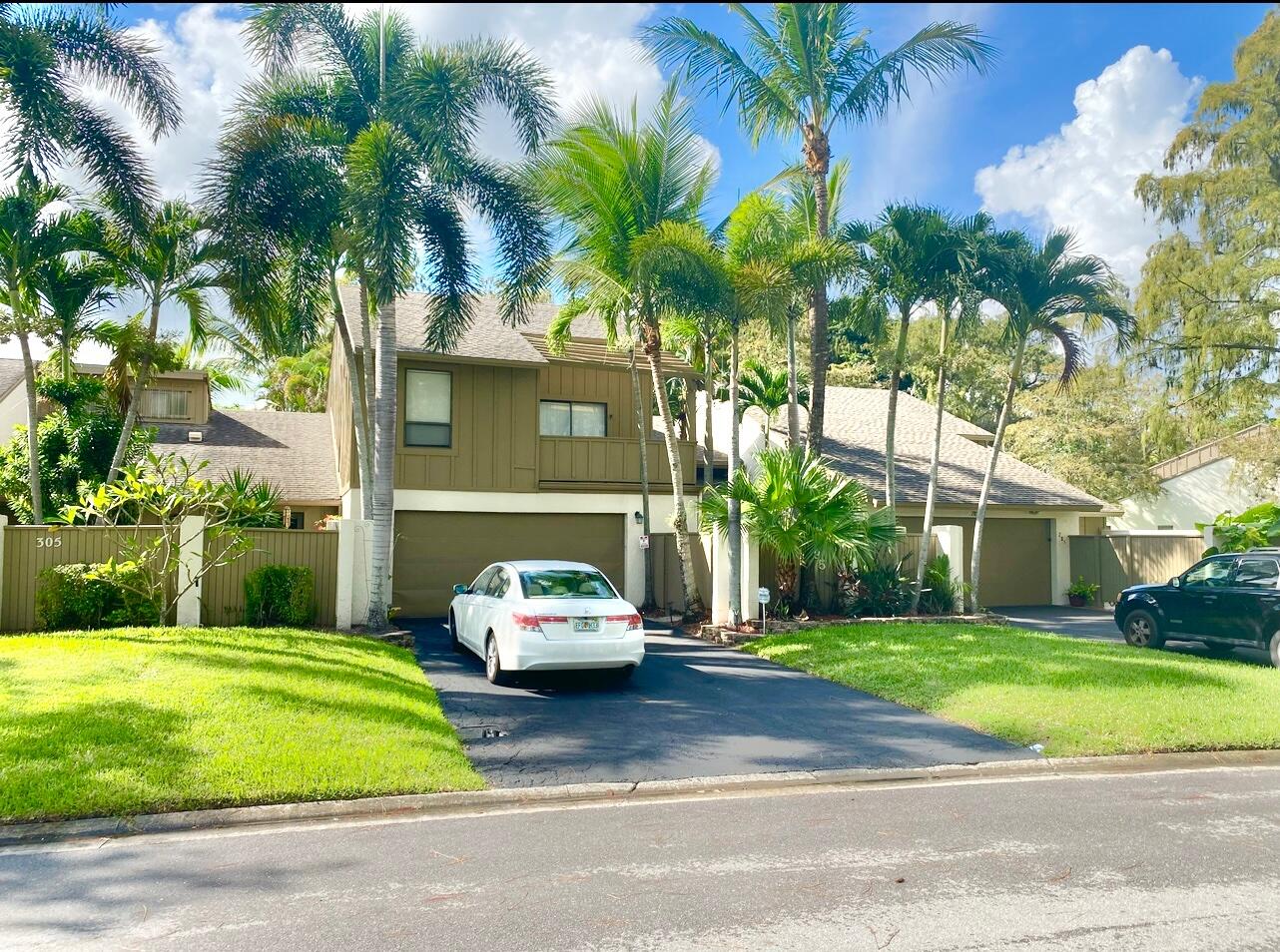 295 Pine Shadow Way Wellington, FL 33414 - Photo 5 of 13 IMG_7211
