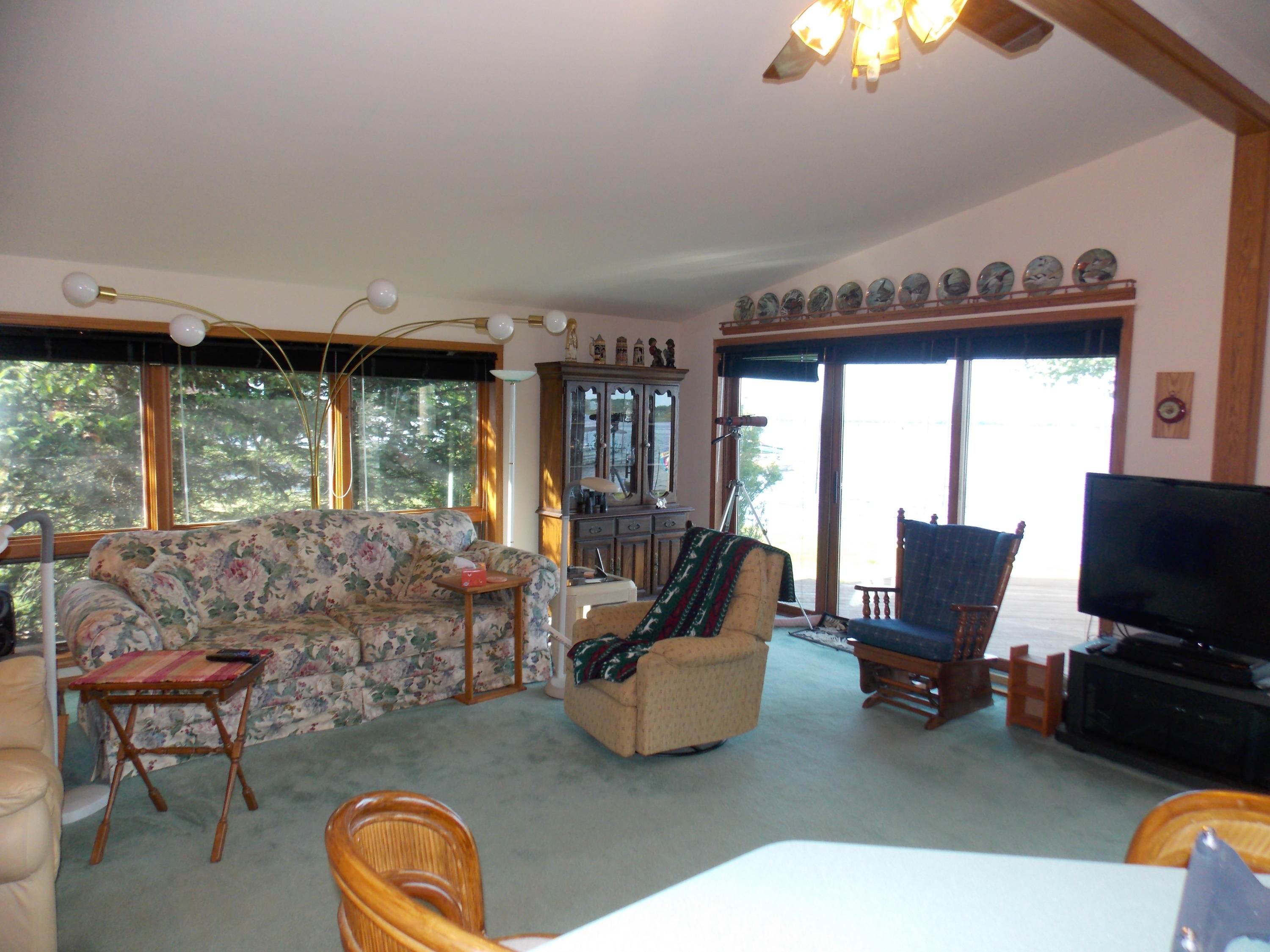 1404 North Black River Road Cheboygan, MI 49721 - Photo 8 of 20 Gallery Image 8