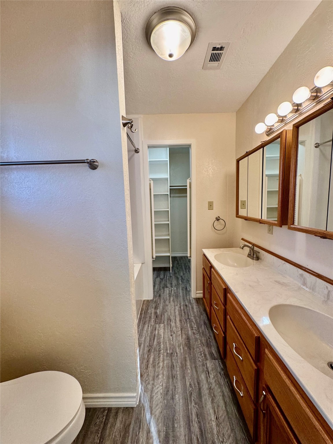 504 Timber Bay Drive Trinity, TX 75862 - Photo 25 of 48 Primary Bath