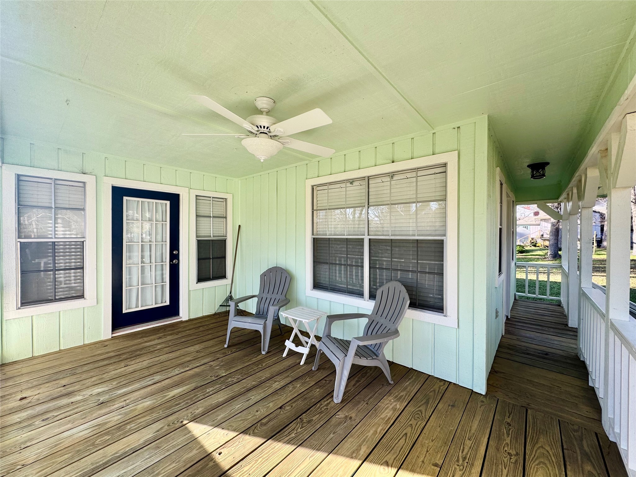 504 Timber Bay Drive Trinity, TX 75862 - Photo 8 of 48 Cozy covered deck