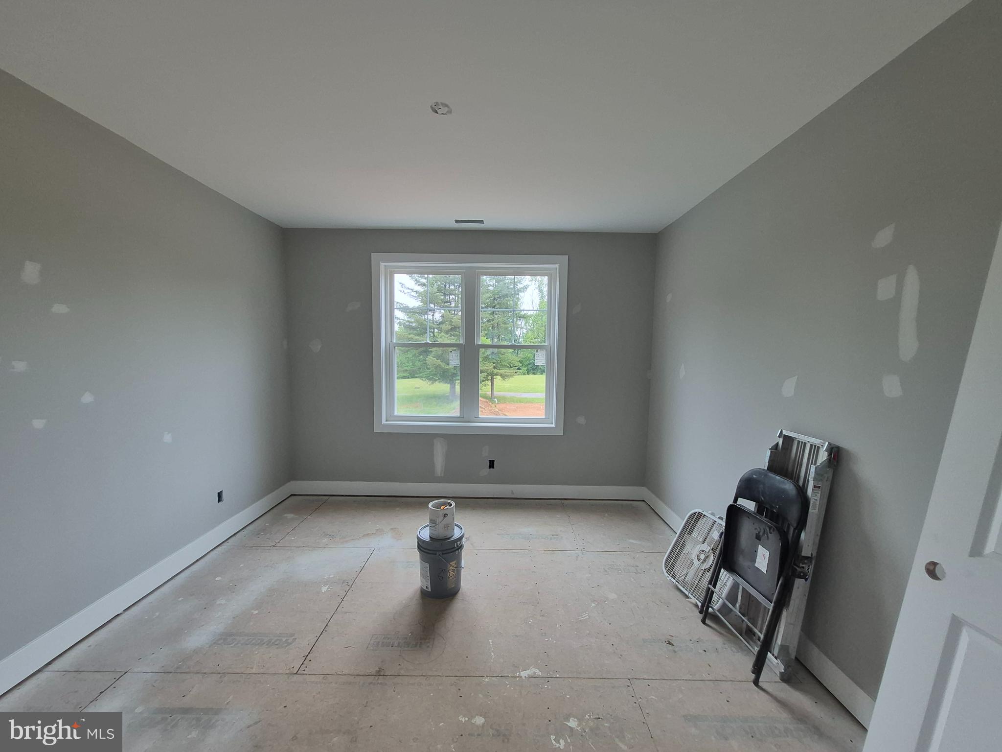 324 Bishop Hollow Road Newtown Square, PA 19073 - Photo 18 of 37 an empty room with windows
