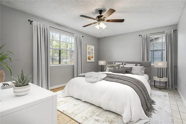 $2,700 | 309 East 5th Avenue, Covington, LA 70433