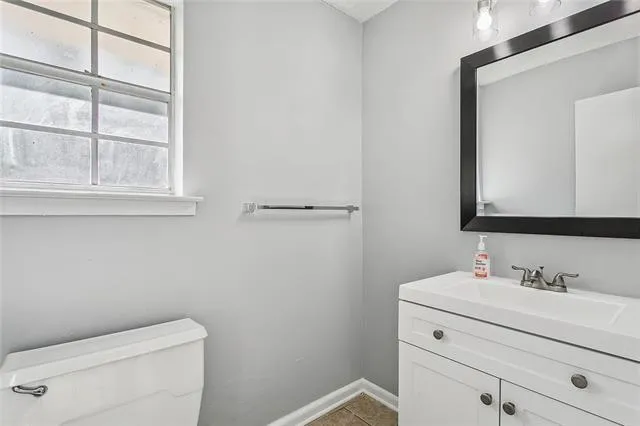 $2,700 | 309 East 5th Avenue, Covington, LA 70433