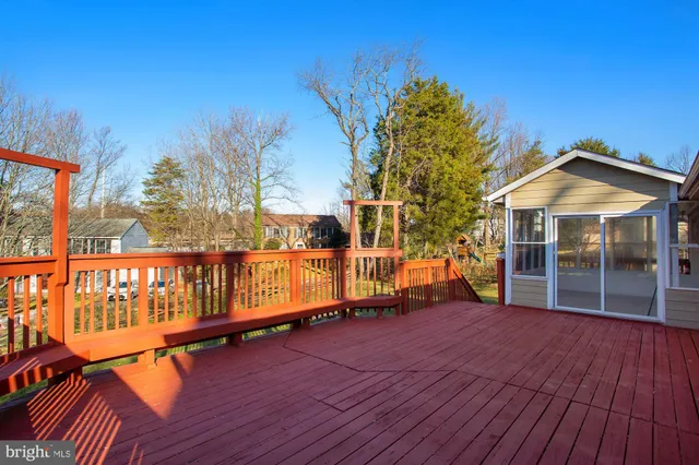 a view of a house with a big yard