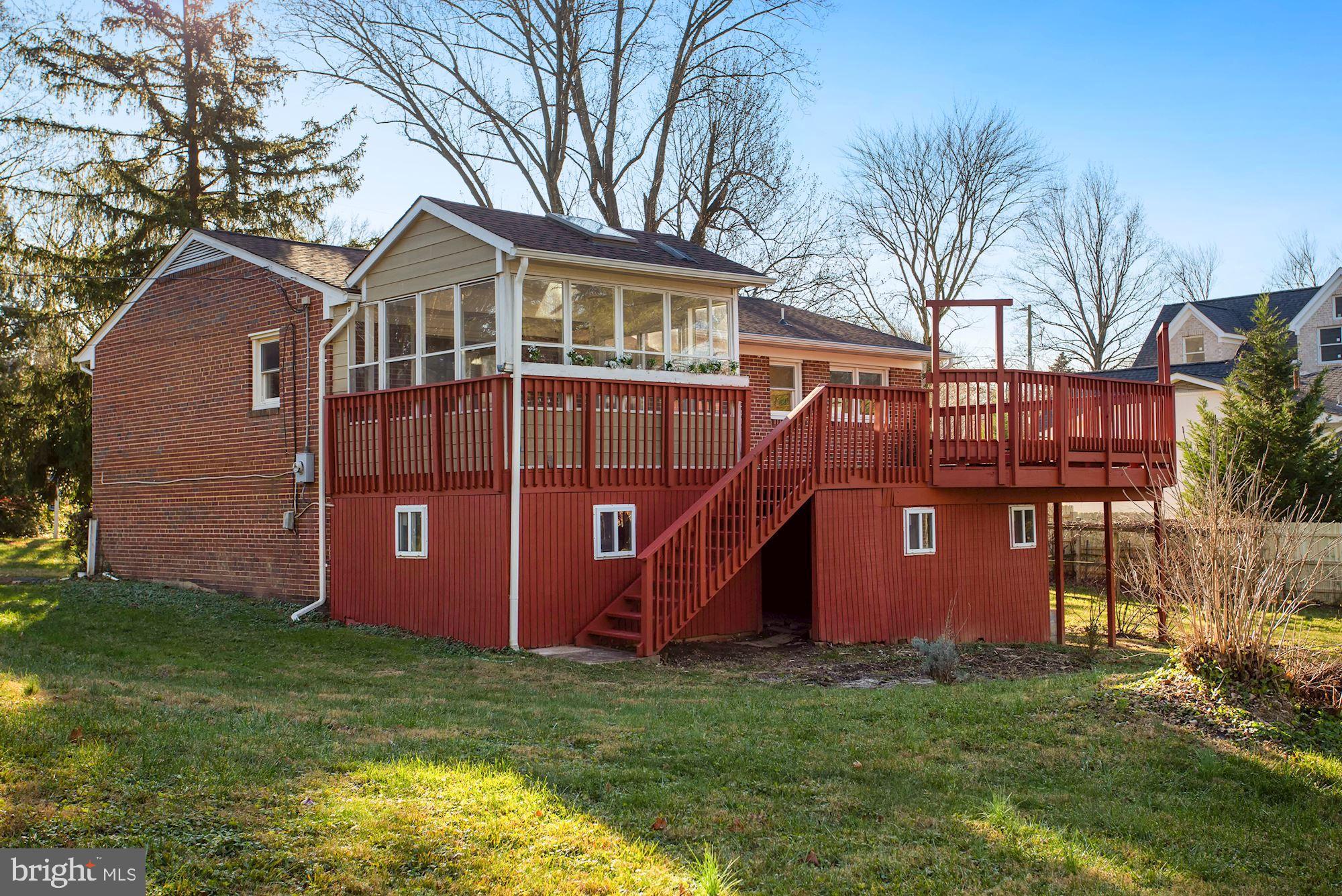 2032 Greenwich Street Falls Church, VA 22043 - Photo 25 of 26 a view of backyard of house
