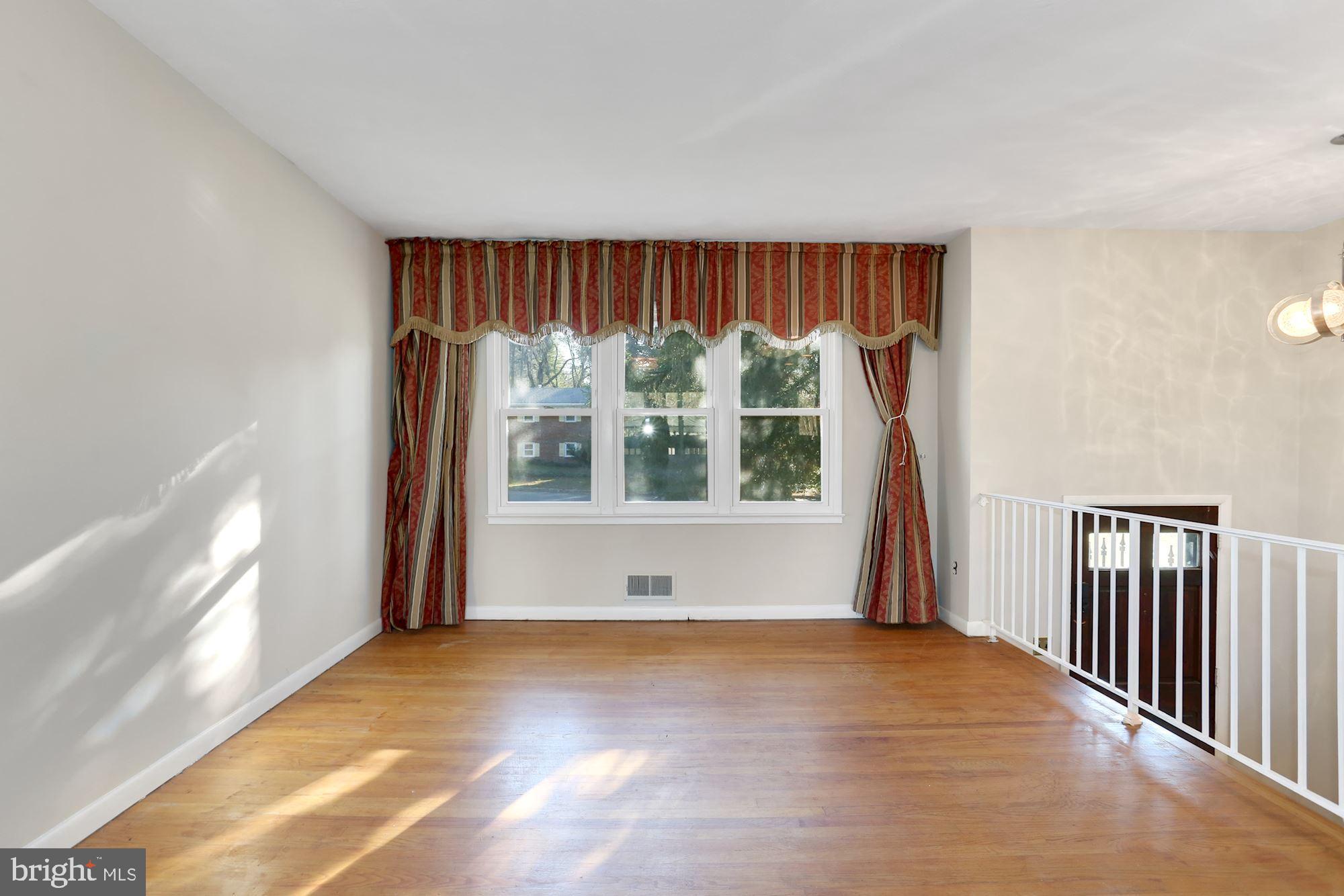 2032 Greenwich Street Falls Church, VA 22043 - Photo 6 of 26 a view of outdoor area with window