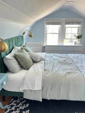 $5,000 | 19 Bayview Avenue, East Lyme, CT 06357