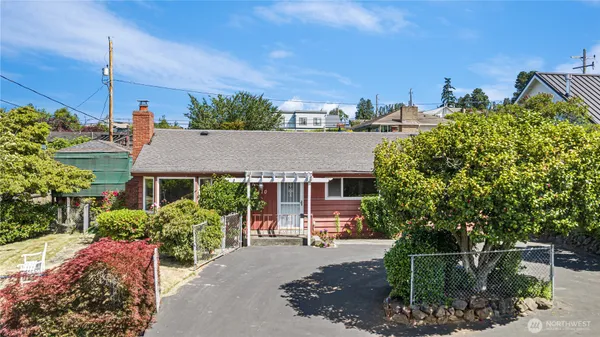 $770,000 | 2410 Northwest 198th Street, Shoreline, WA 98177