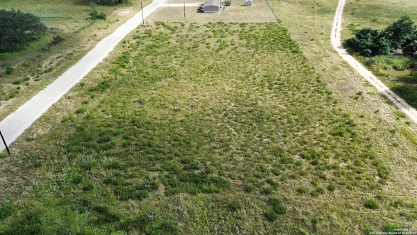 $95,000 | 949 Cr 777 Devine Tx 78016, Natalia, TX 78059