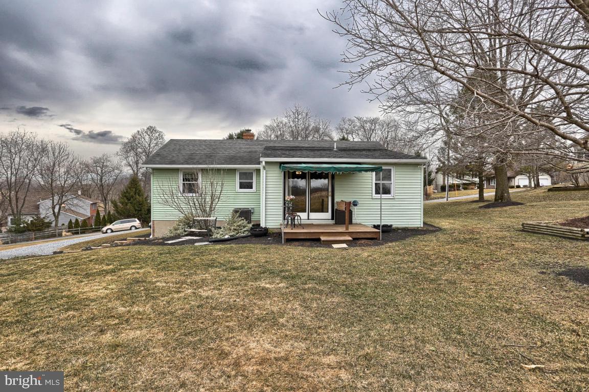 3670 Elizabethtown Road Manheim, PA 17545 - Photo 10 of 27
