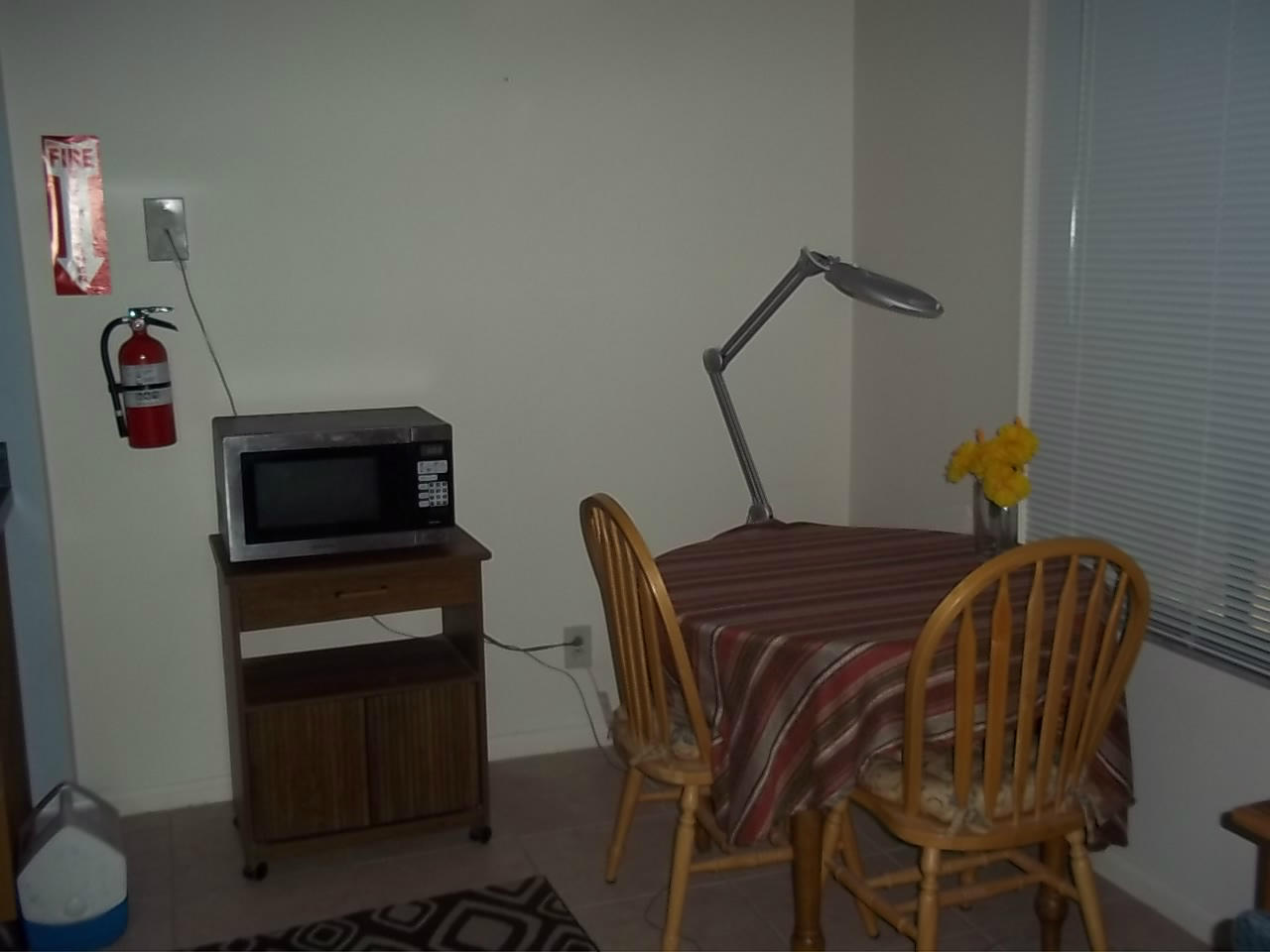 150 Pineview Road, Unit G1 Jupiter, FL 33469 - Photo 4 of 11 dining area