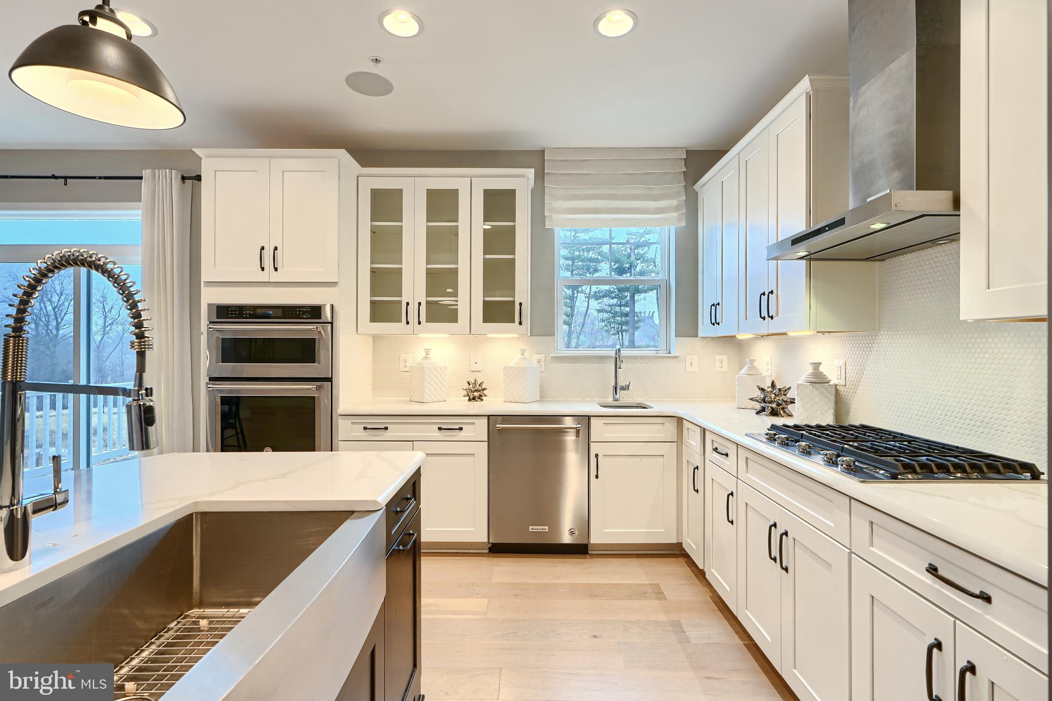 3308 Shopo Road Baltimore, MD 21208 - Photo 24 of 106 Kitchen Island With a Second Sink