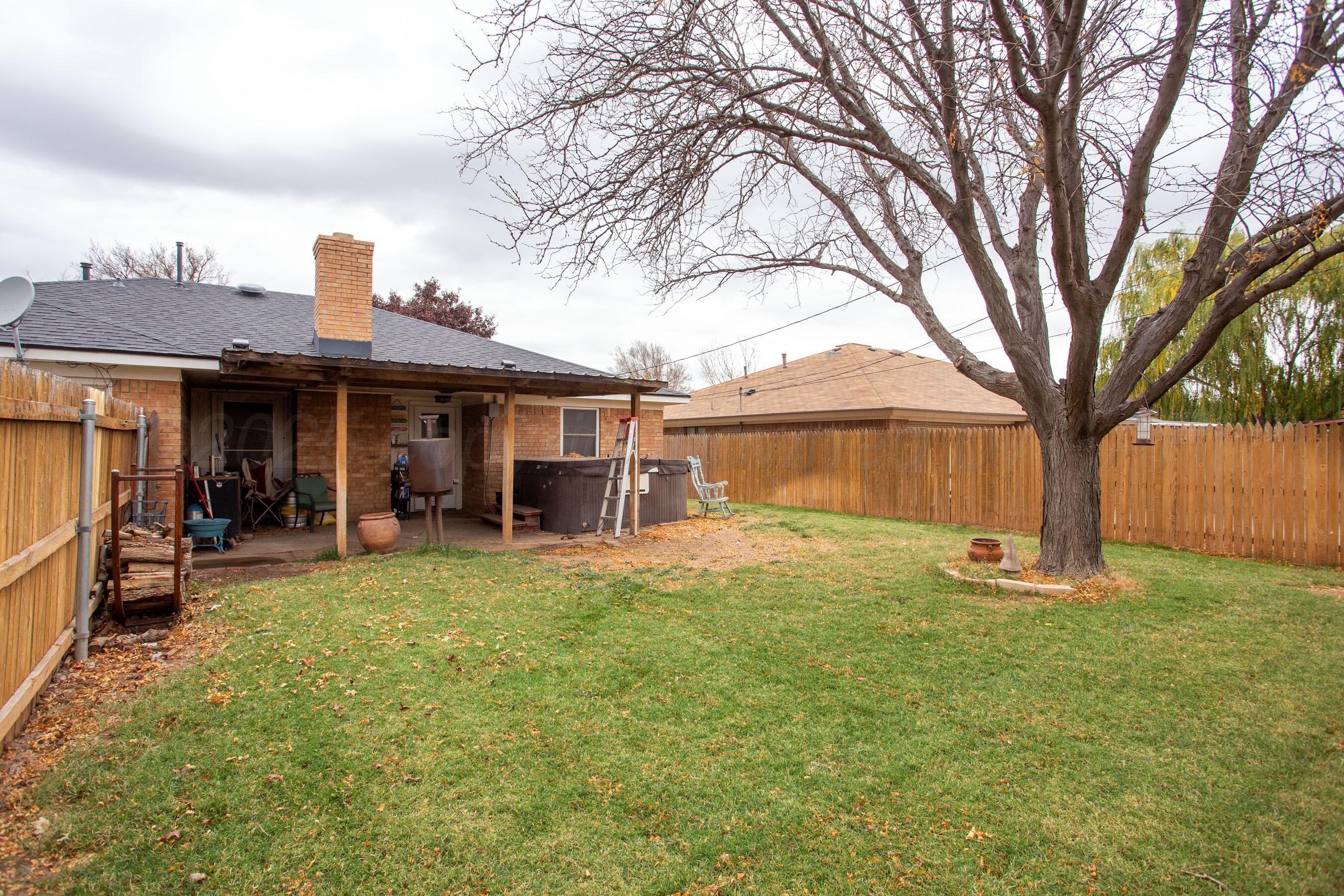 8015 Kerr Place Amarillo, TX 79121 - Photo 19 of 22 Backyard