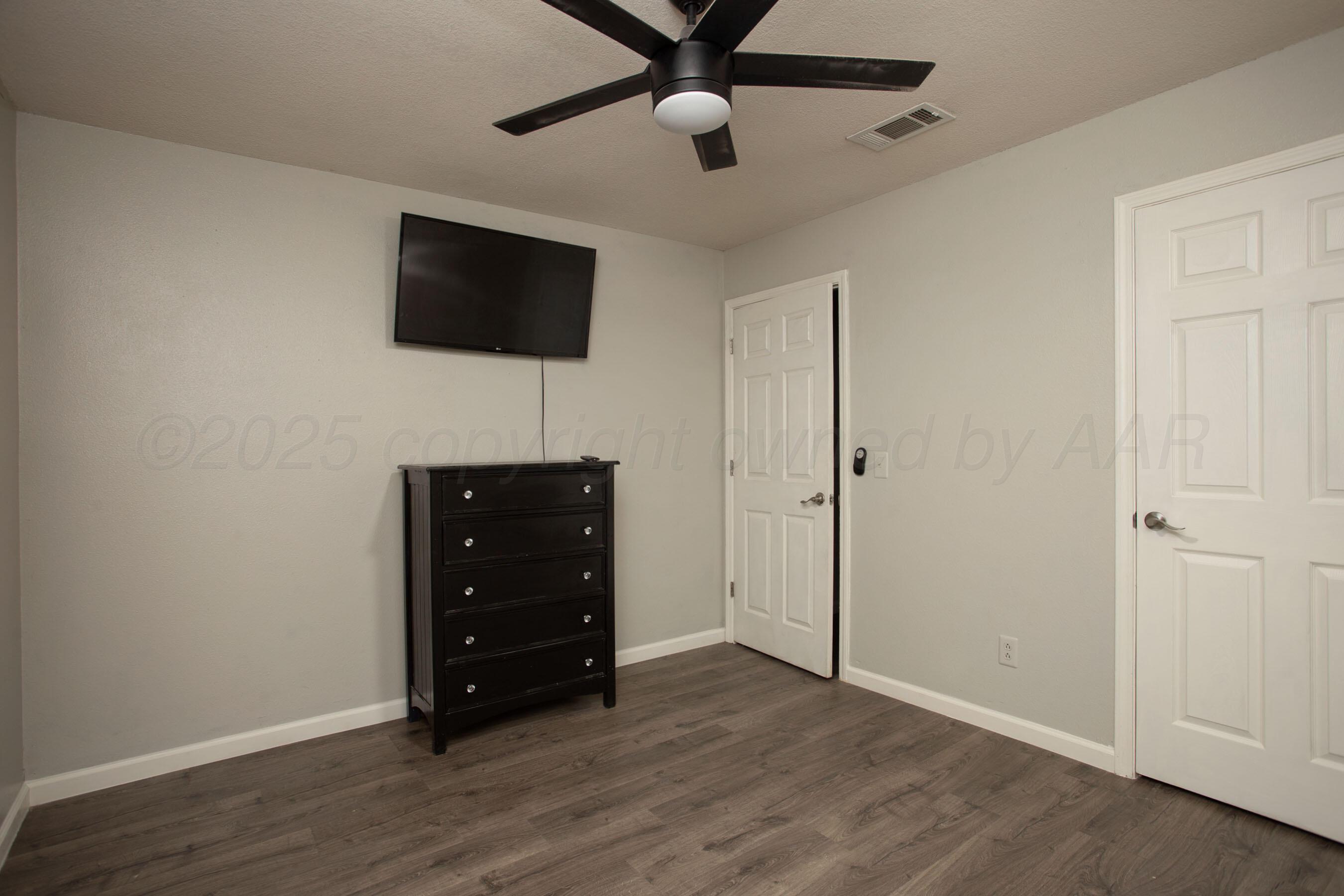 8015 Kerr Place Amarillo, TX 79121 - Photo 10 of 22 3rd Bedroom