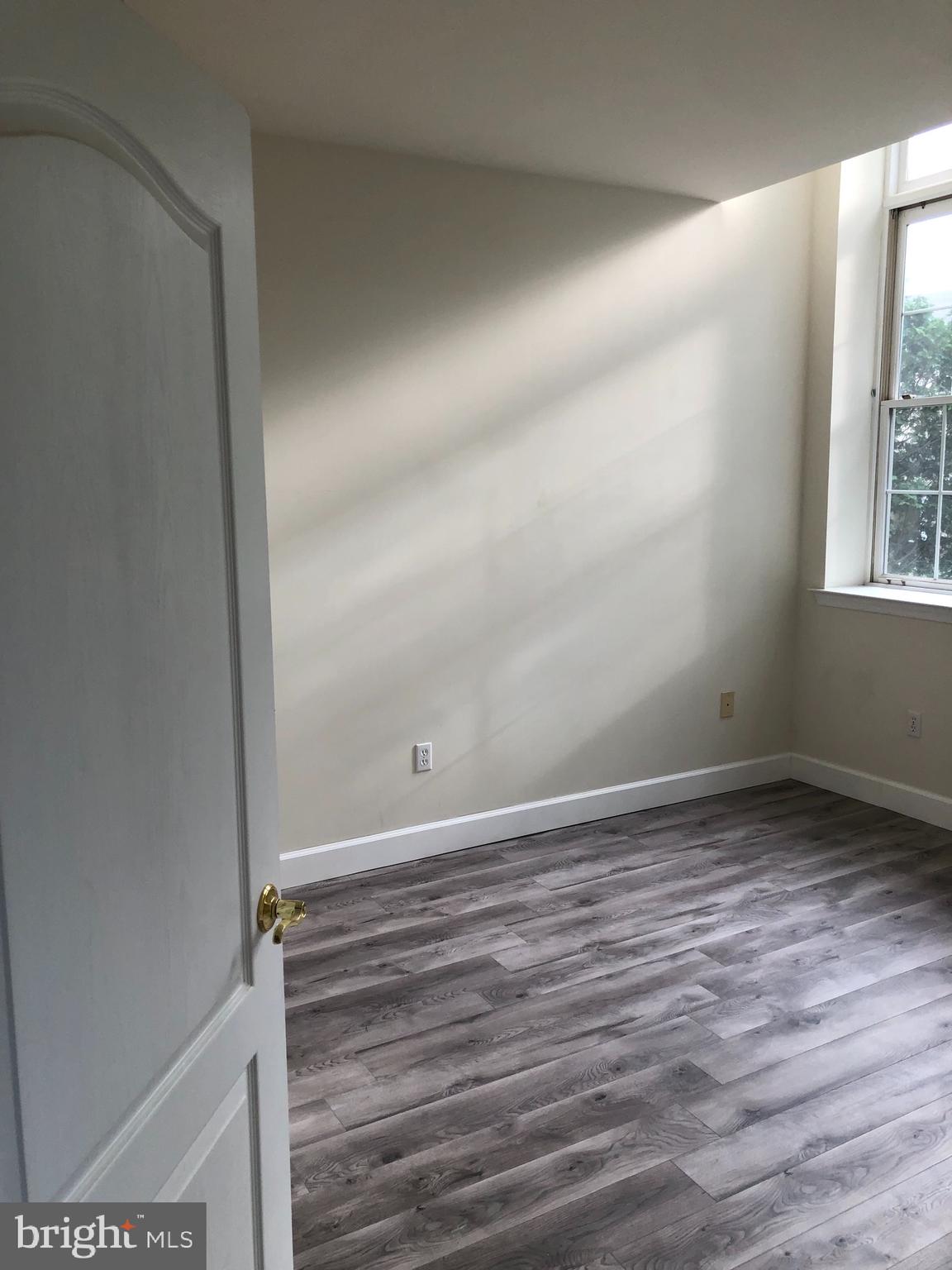 100 Aura Road, Unit 207 Clayton, NJ 08312 - Photo 3 of 27