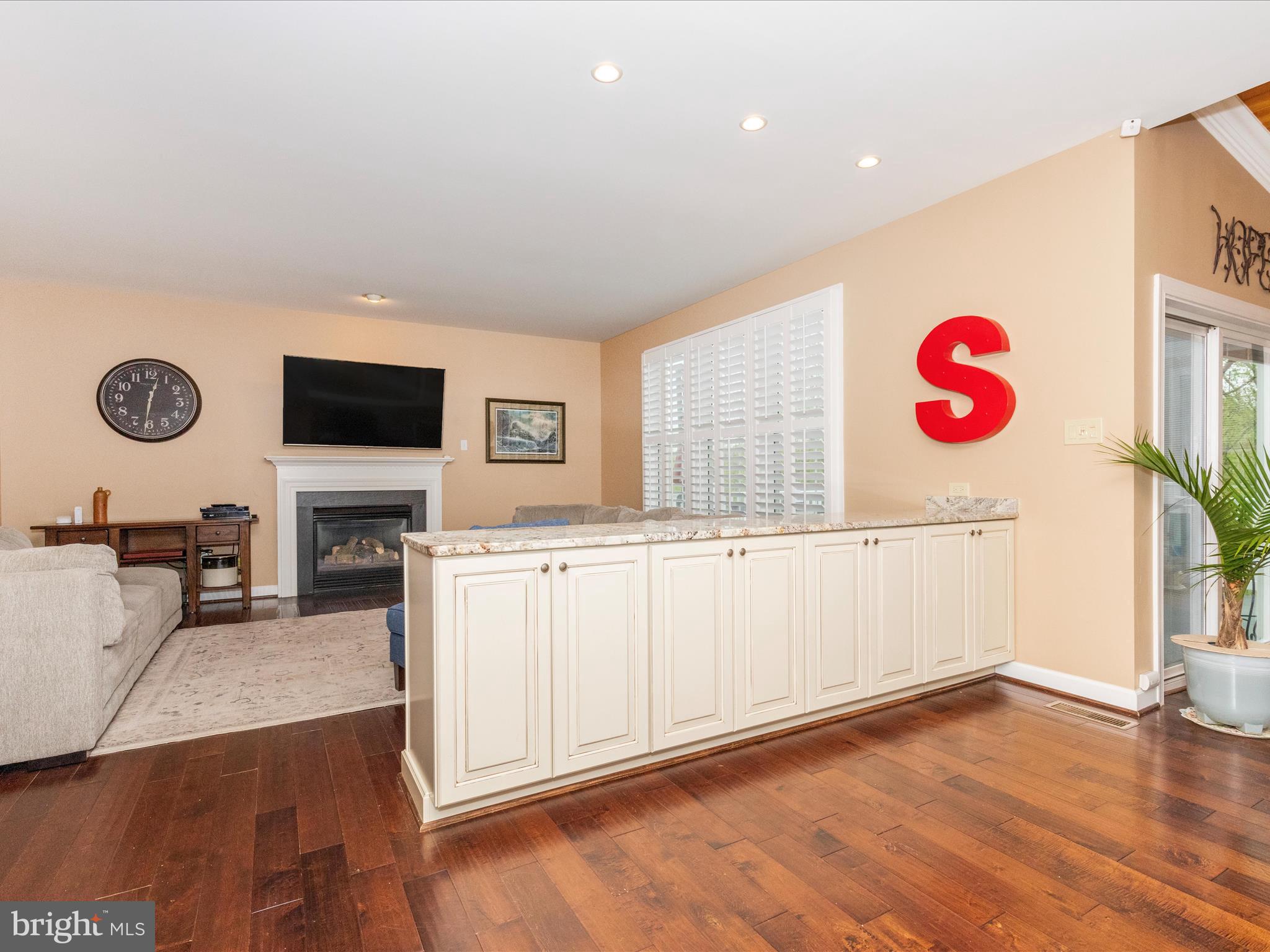 709 Longbow Road Mount Airy, MD 21771 - Photo 17 of 65 Family room