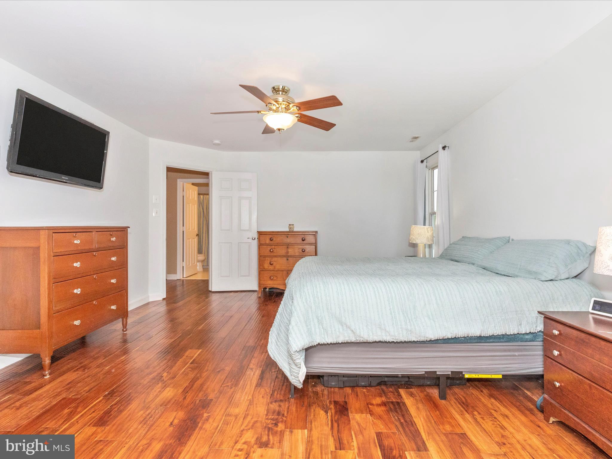 709 Longbow Road Mount Airy, MD 21771 - Photo 27 of 65 Primary Bedroom