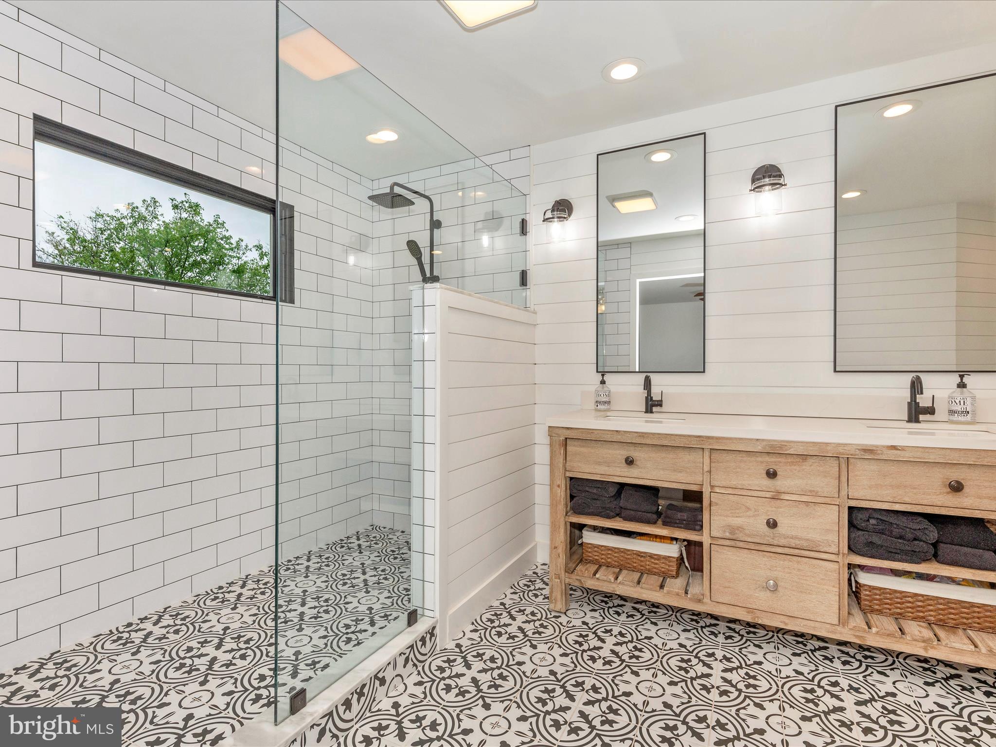709 Longbow Road Mount Airy, MD 21771 - Photo 28 of 65 Primary Bathroom