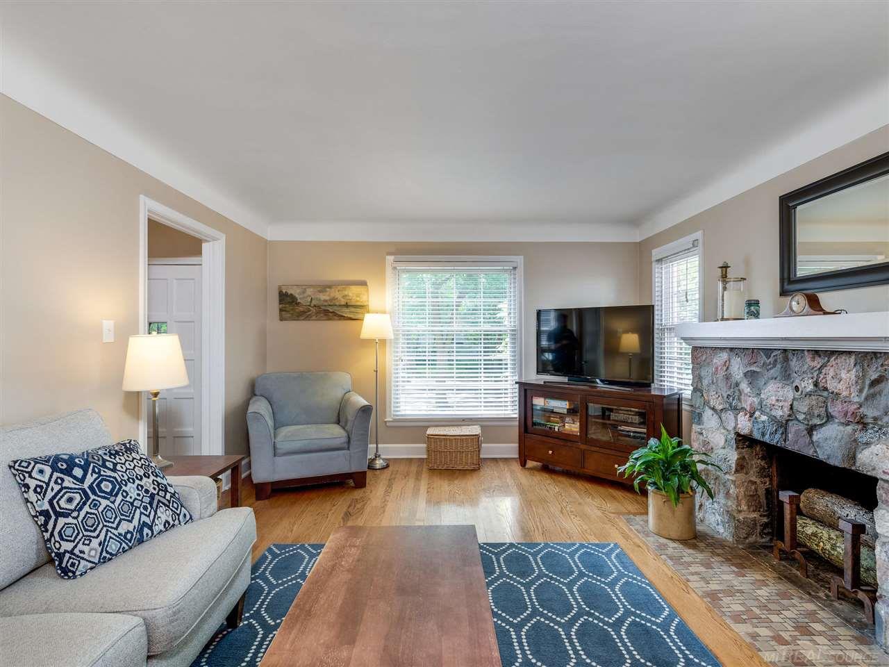 262 Ridgemont Road Grosse Pointe Farms, MI 48236 - Photo 7 of 25