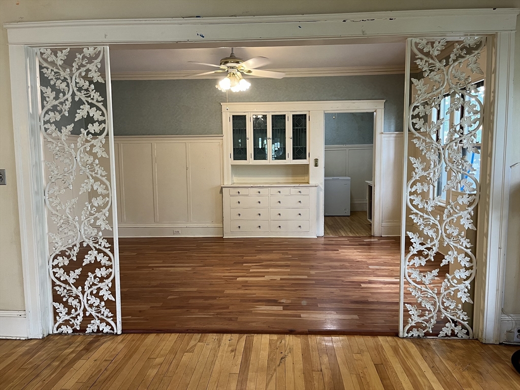 36 Institute Road Worcester, MA 01609 - Photo 3 of 15 Gallery Image 3
