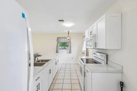 $349,999 | 1511 North 70th Terrace, Hollywood, FL 33024