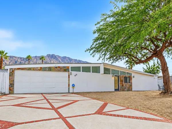$710,000 | 345 East Glen Circle South, Palm Springs, CA 92262