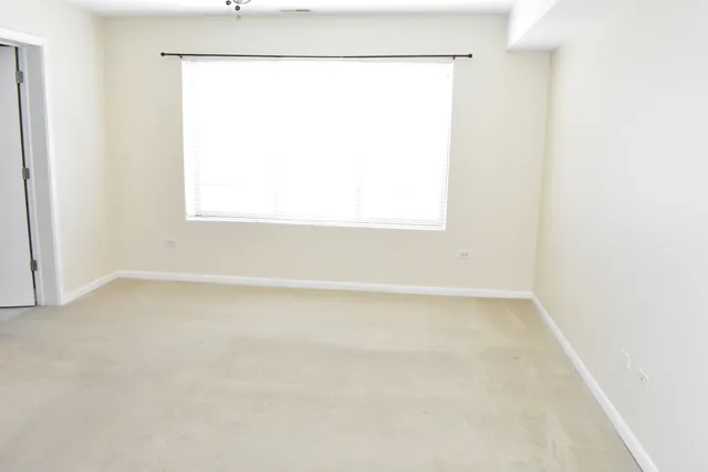 $2,800 | 8255 Skokie Boulevard, Unit 501, Skokie, IL 60077