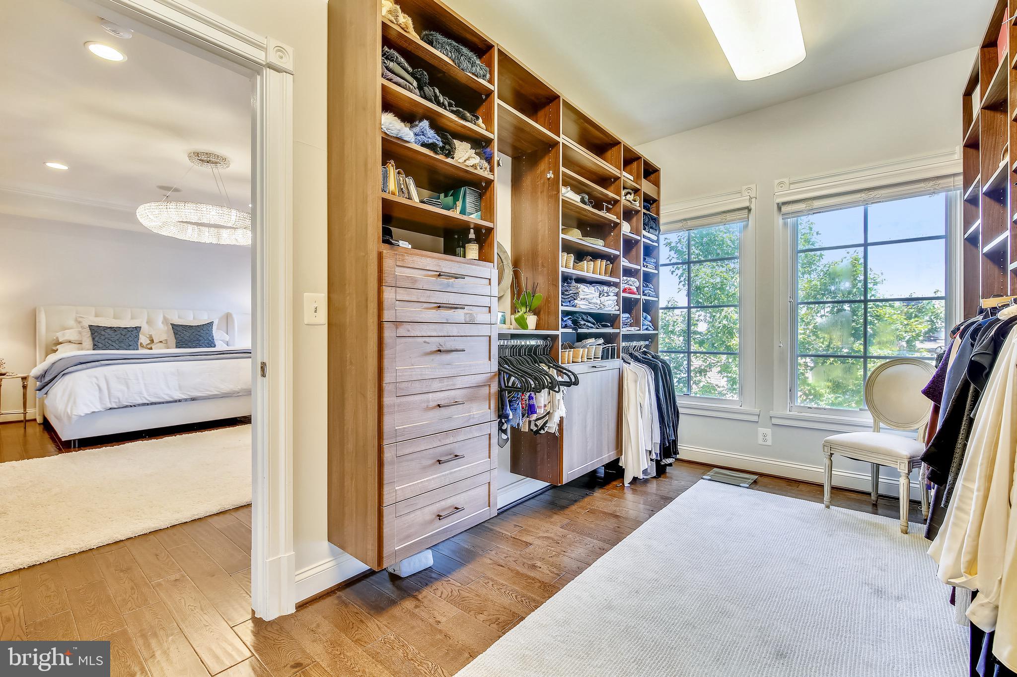 1411 Ridgeview Way Washington, DC 20007 - Photo 21 of 43 Alternate view