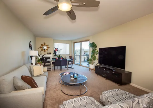 $1,088,000 | 1400 East Ocean Boulevard, Unit 2410, Long Beach, CA 90802