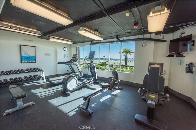 $1,088,000 | 1400 East Ocean Boulevard, Unit 2410, Long Beach, CA 90802
