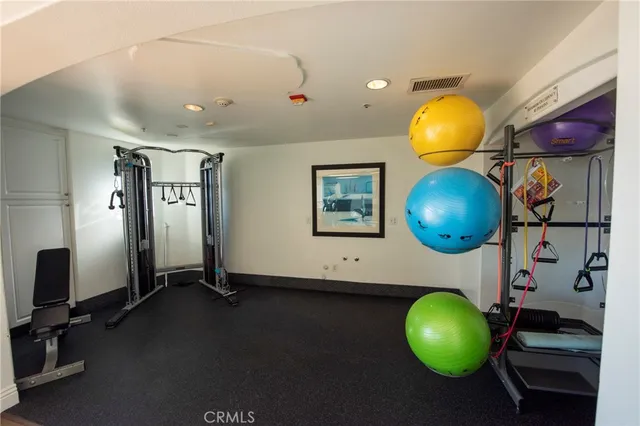 $1,088,000 | 1400 East Ocean Boulevard, Unit 2410, Long Beach, CA 90802