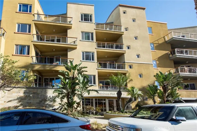 $1,088,000 | 1400 East Ocean Boulevard, Unit 2410, Long Beach, CA 90802
