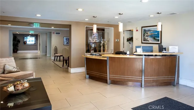 $1,088,000 | 1400 East Ocean Boulevard, Unit 2410, Long Beach, CA 90802