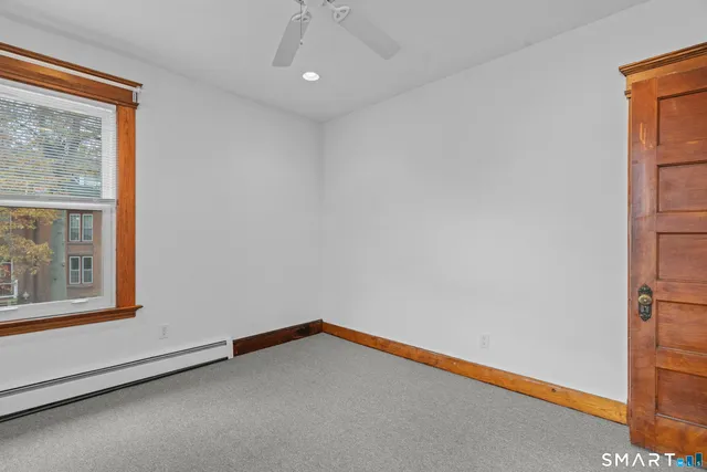 $1,500 | 136 Edwards Street, Unit 2, New Haven, CT 06511